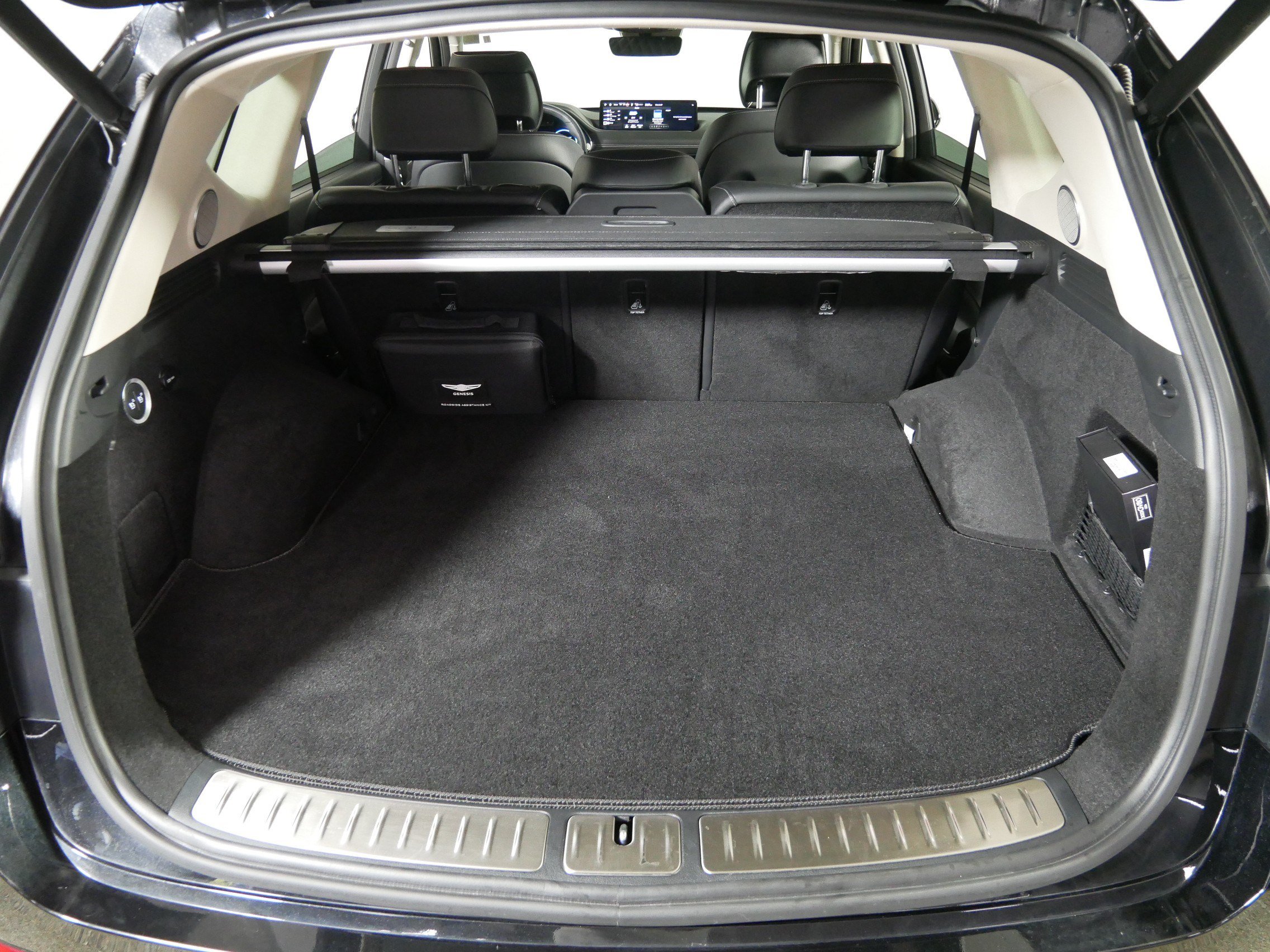Certified 2023 Genesis GV80 3.5T AWD/4WD image 18