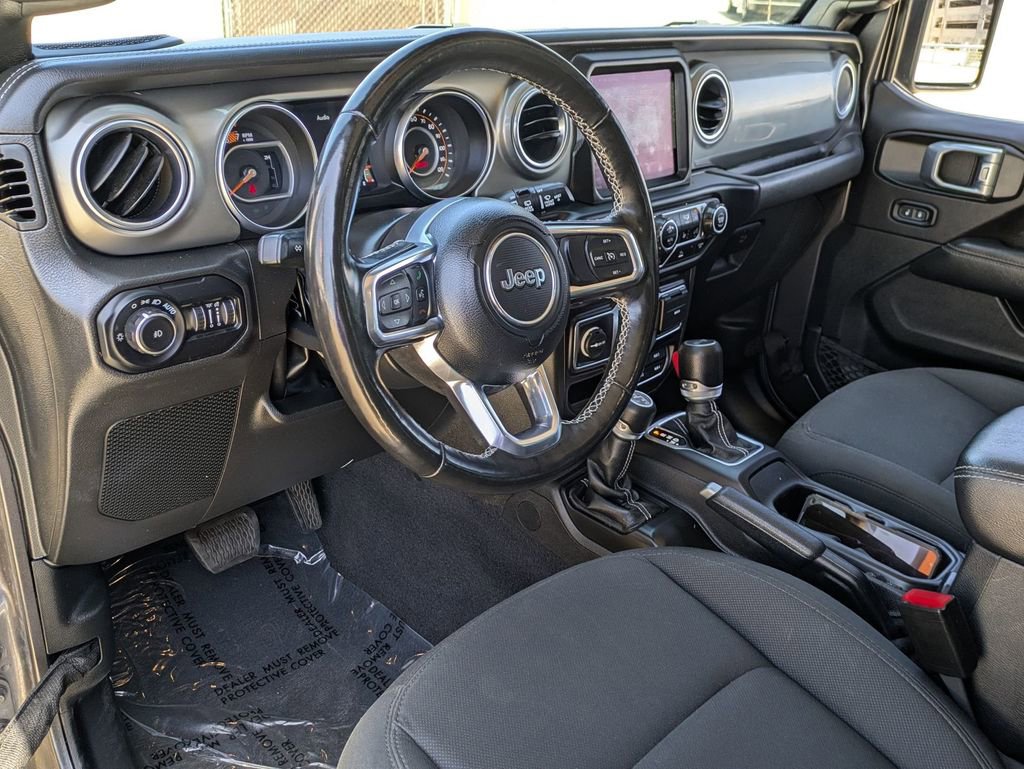 Used 2022 Jeep Wrangler Unlimited Sahara w/ Cold Weather Group AWD/4WD image 14