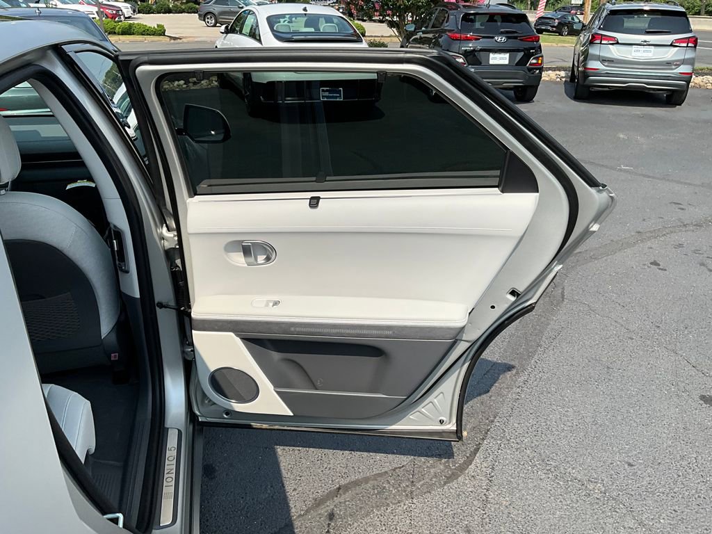 Used 2024 Hyundai Ioniq 5 Limited image 26