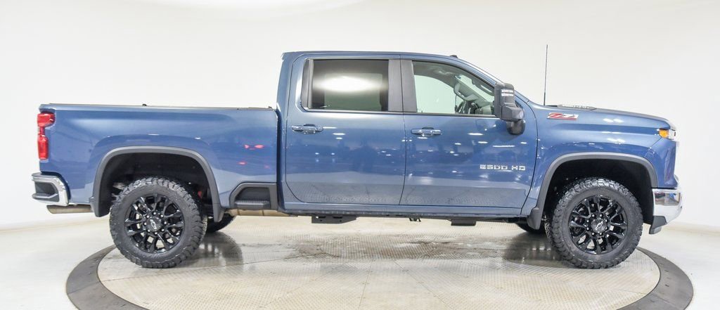 Used 2025 Chevrolet Silverado 2500 LT w/ Safety Package image 12