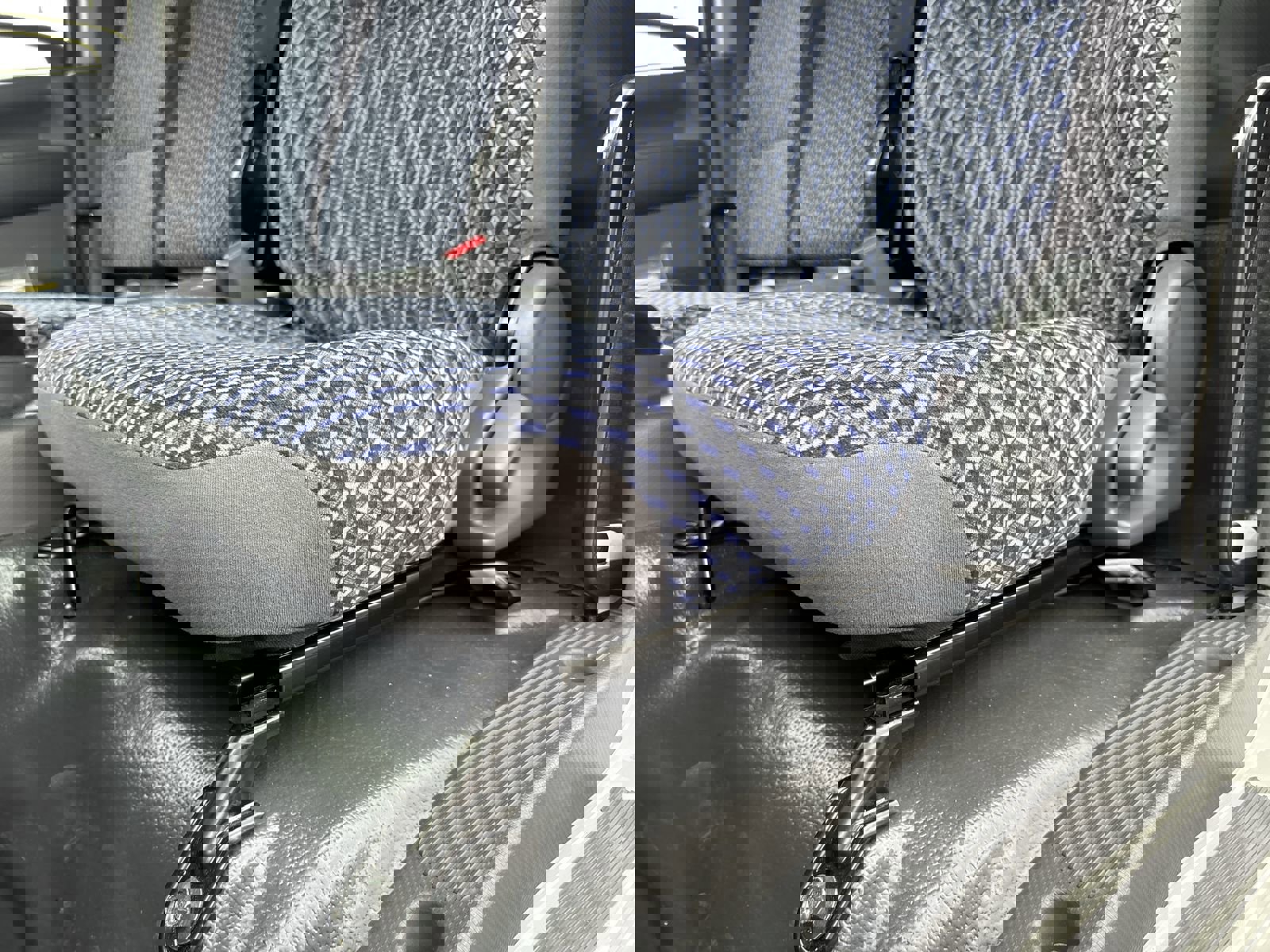 New 2025 Chevrolet Low Cab Forward image 15