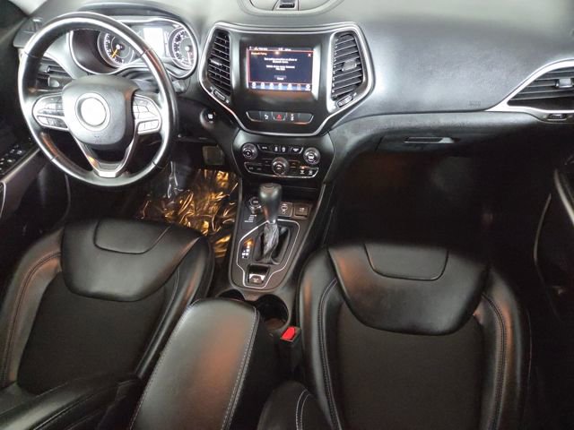 Used 2021 Jeep Cherokee Latitude Plus image 32