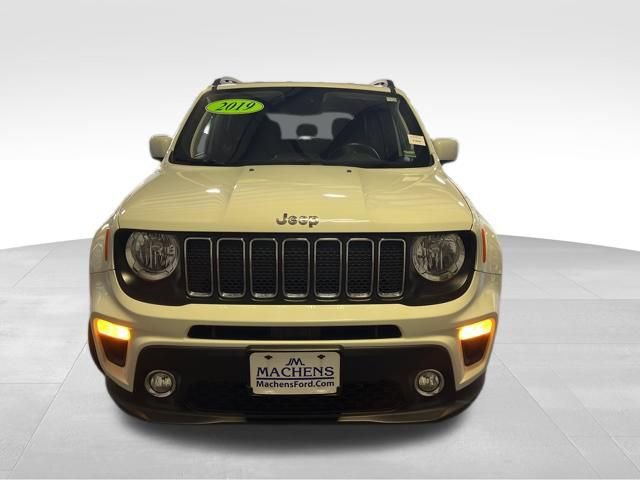 Used 2019 Jeep Renegade Latitude w/ Cold Weather Group image 10