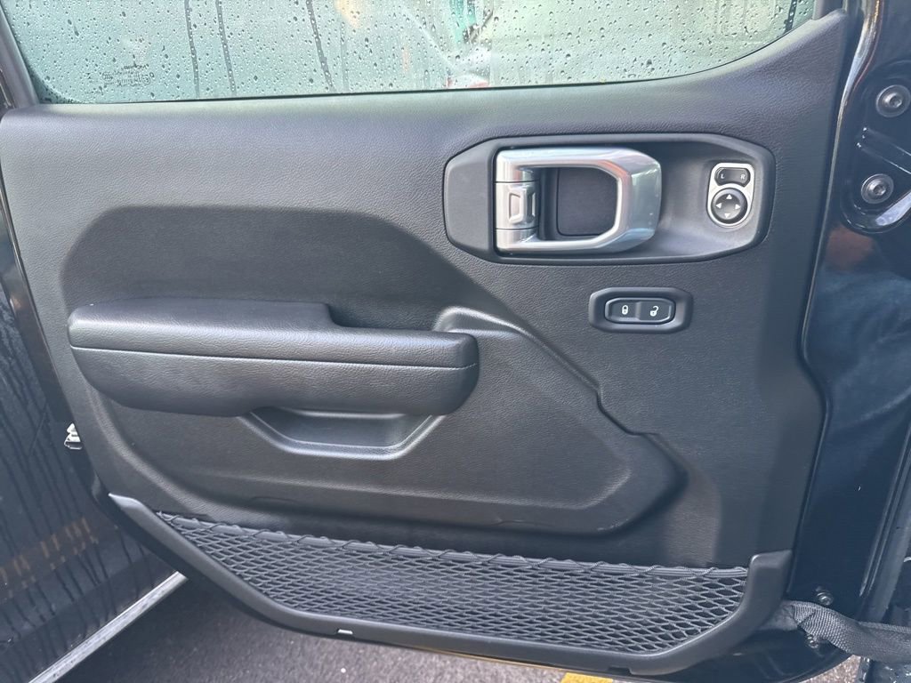 Used 2024 Jeep Wrangler Sport S AWD/4WD image 9