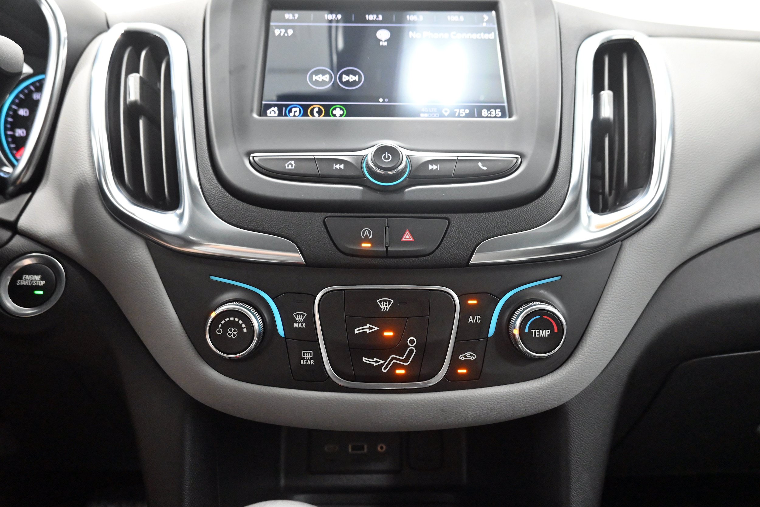 Used 2024 Chevrolet Equinox LS w/ LS Convenience Package FWD image 16