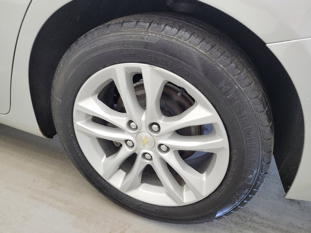 Used 2018 Chevrolet Malibu LT FWD image 31