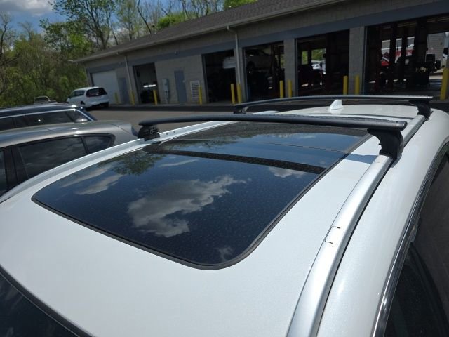 Used 2022 Acura MDX SH-AWD w/ Advance Package image 4