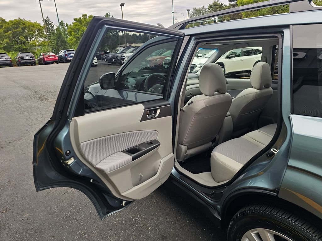 Used 2011 Subaru Forester 2.5X Premium AWD/4WD image 15