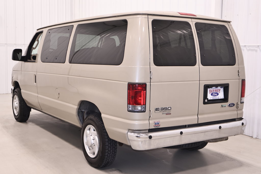 Used 2009 Ford E-350 and Econoline 350 XL RWD image 6