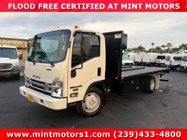 Used 2024 Isuzu NPR RWD image 3