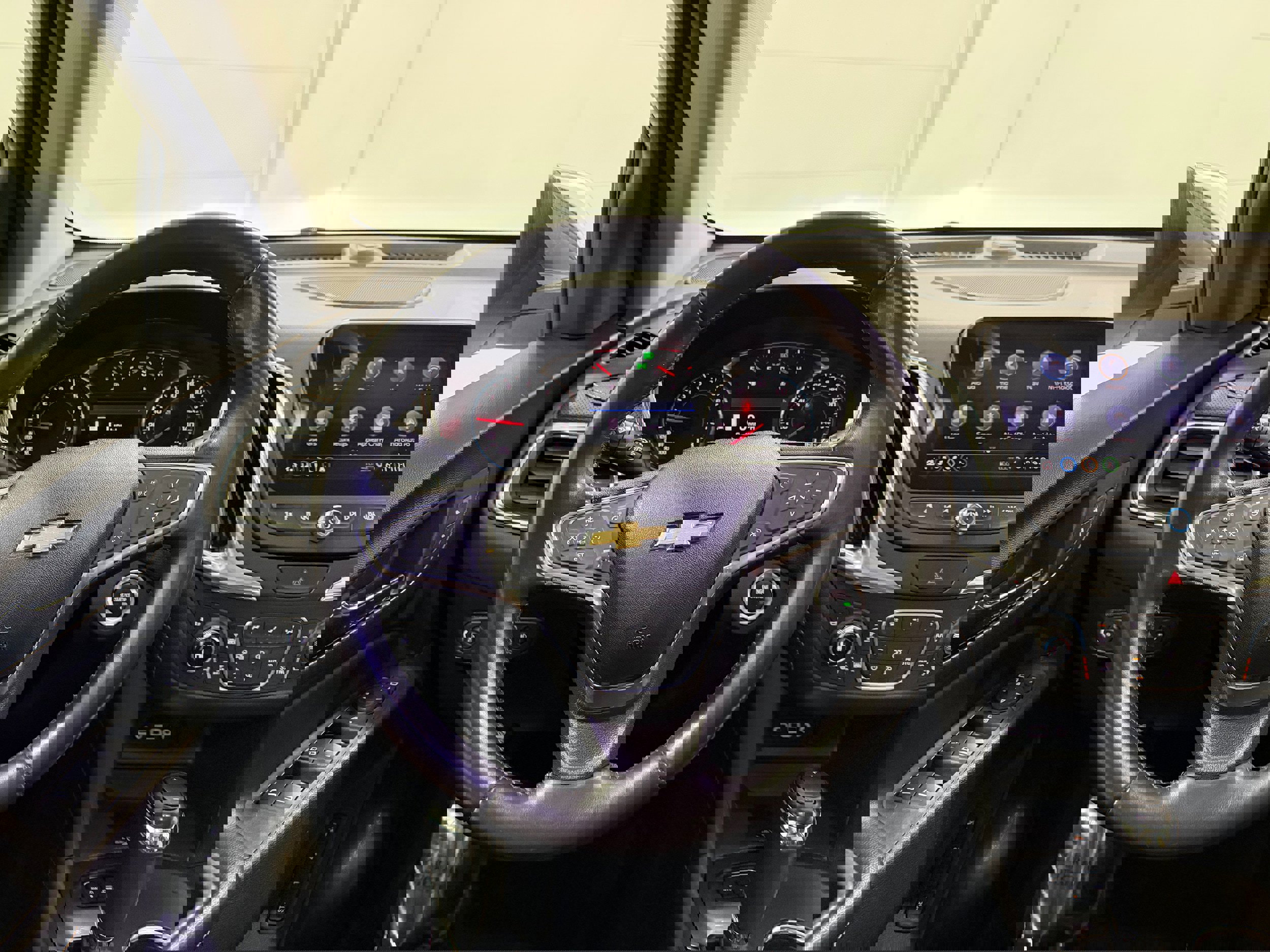 Used 2019 Chevrolet Equinox Premier image 9