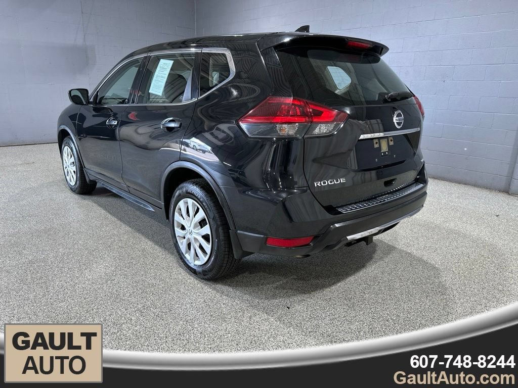 Used 2018 Nissan Rogue S AWD/4WD image 6