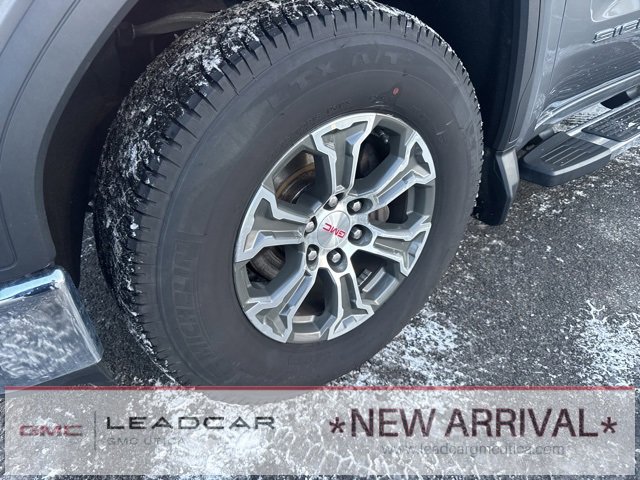 Used 2021 GMC Sierra 1500 SLE image 2