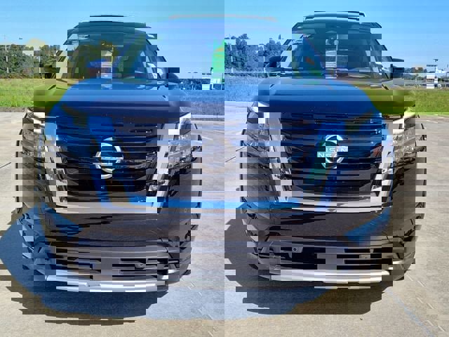 Used 2025 Nissan Pathfinder Platinum w/ Cargo Package image 13