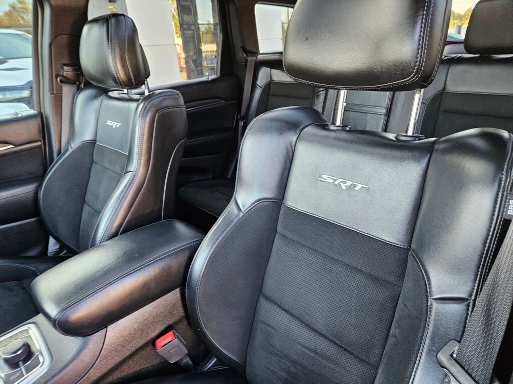 Used 2021 Jeep Grand Cherokee SRT image 17