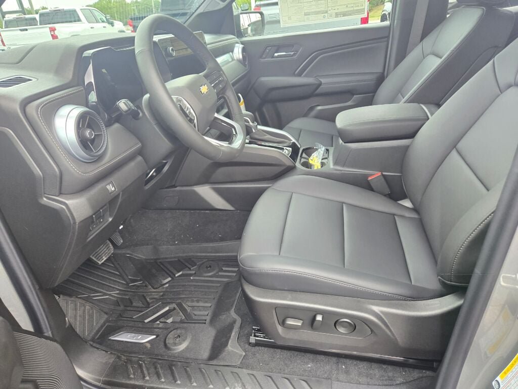 New 2026 Chevrolet Colorado LT w/ LT Convenience Package AWD/4WD image 16