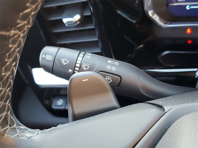 Used 2025 Chevrolet Silverado 1500 High Country image 13