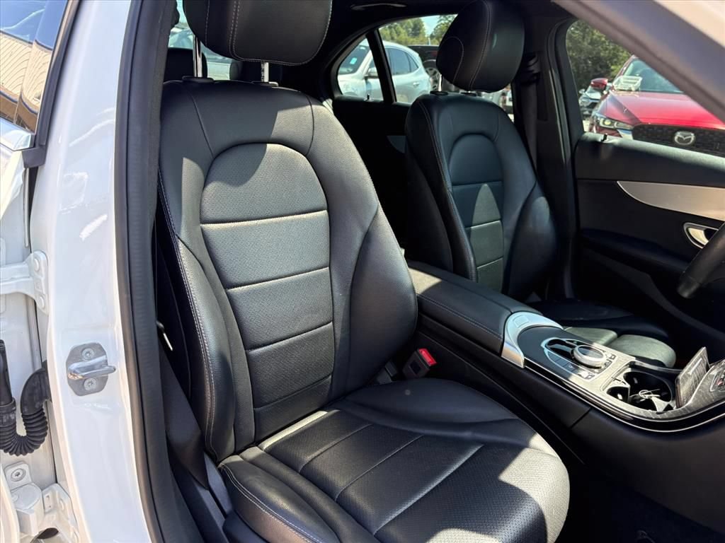 Used 2019 Mercedes-Benz C 300 Sedan image 16
