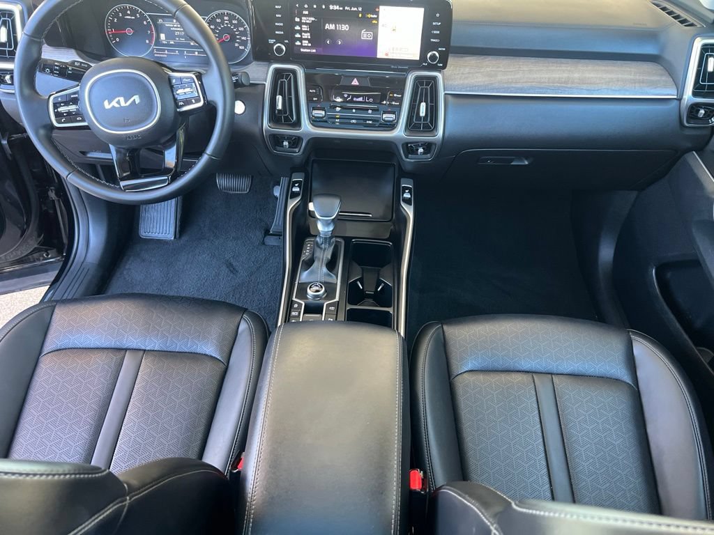 Certified 2023 Kia Sorento EX w/ Panoramic Sunroof Package FWD image 21