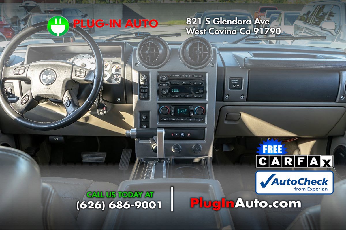 Used 2004 HUMMER H2 w/ Preferred Equipment Group image 17