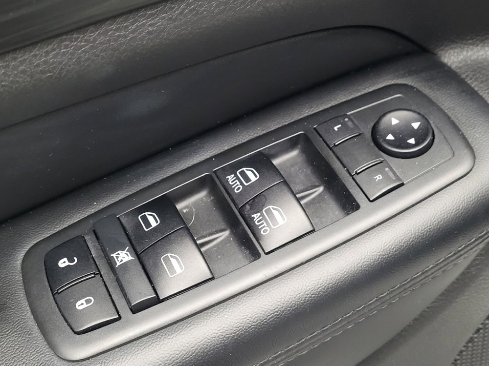 Used 2019 Jeep Grand Cherokee Altitude RWD image 27