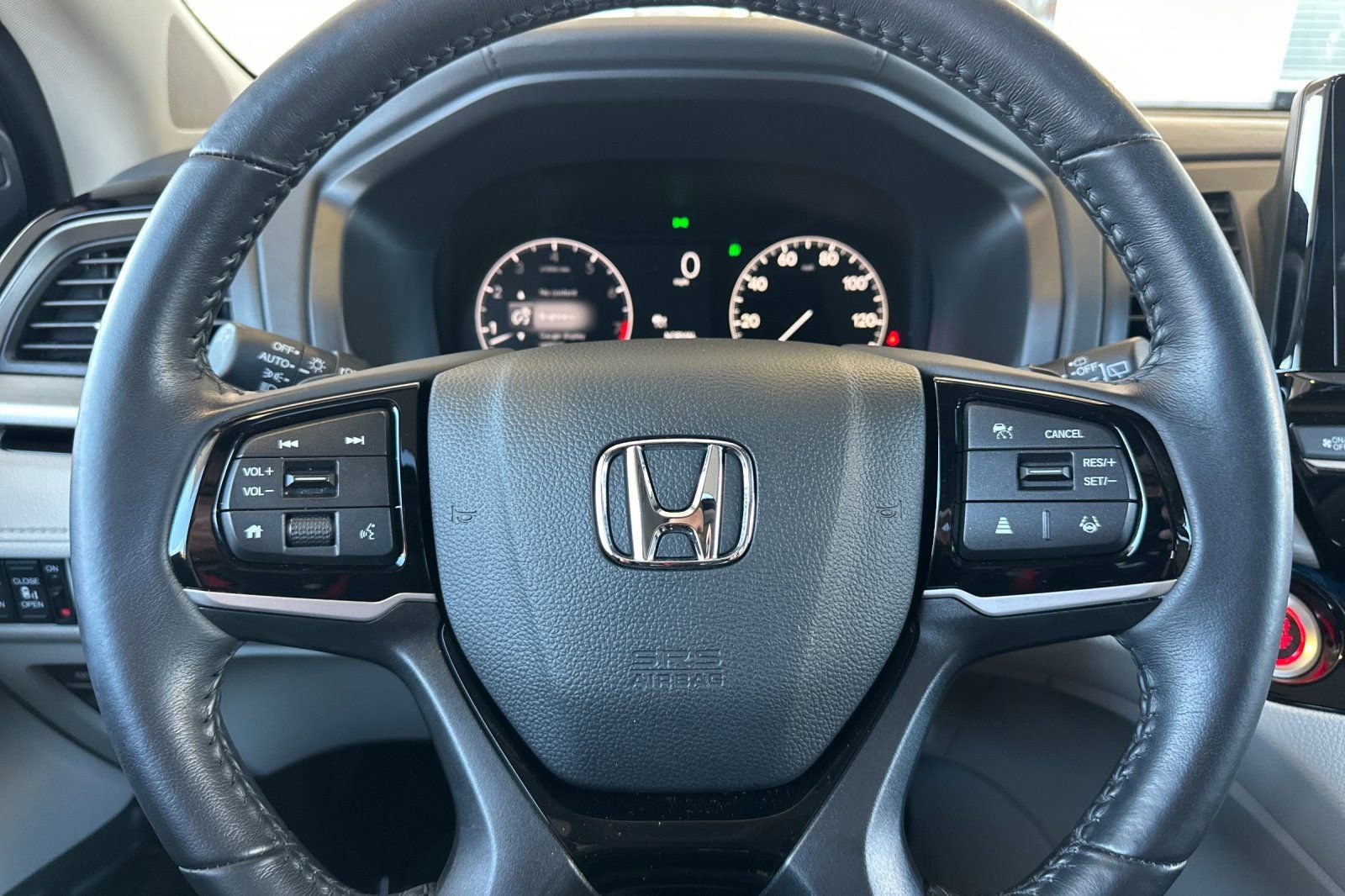 Used 2025 Honda Odyssey Touring image 29