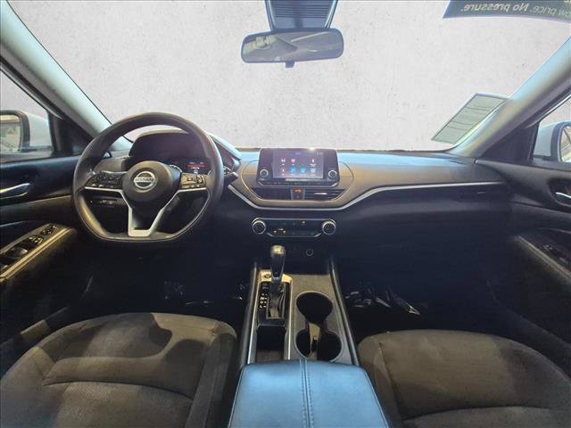 Used 2022 Nissan Altima 2.5 S FWD image 16