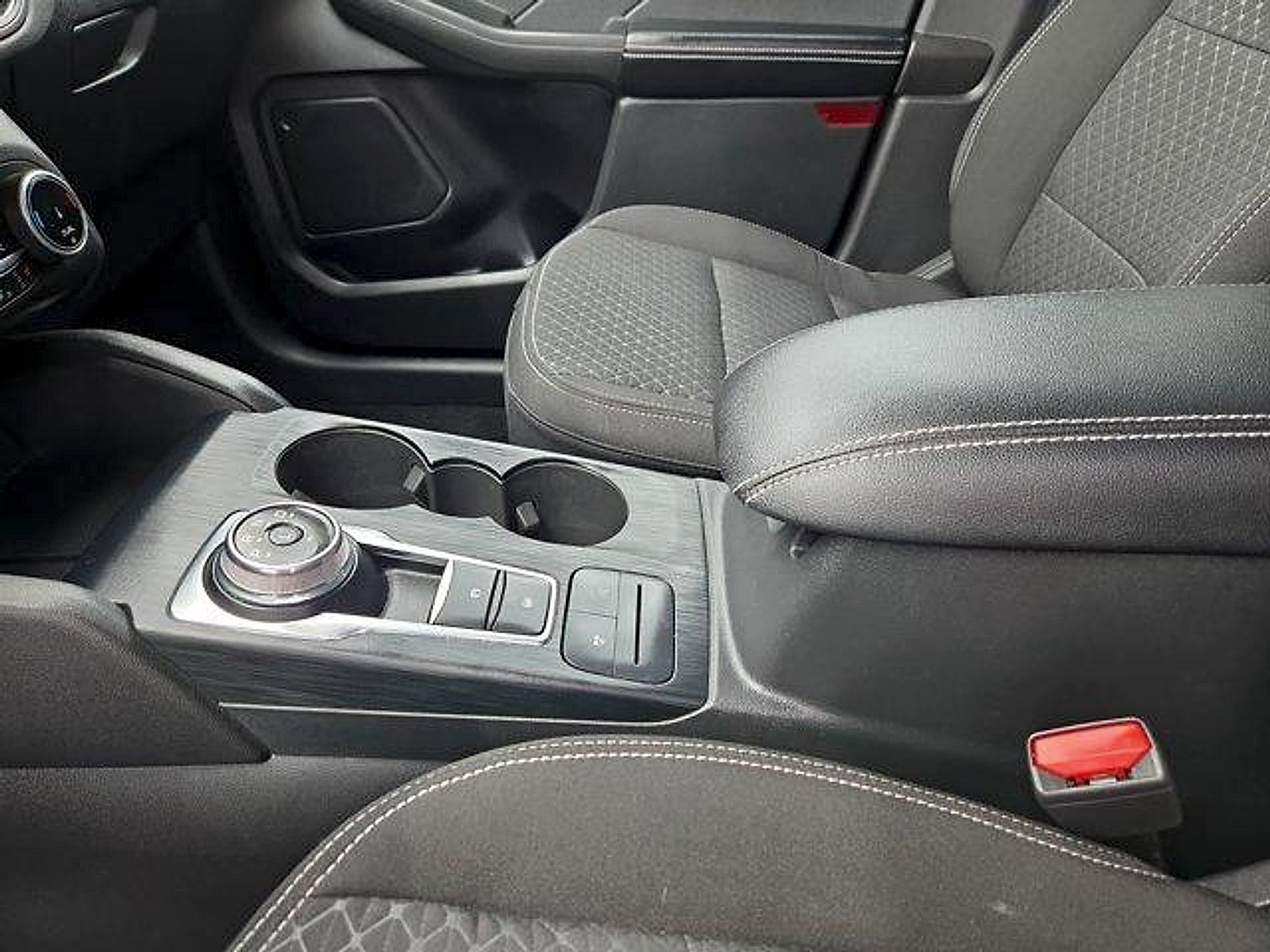 Certified 2023 Ford Escape Active AWD/4WD image 22