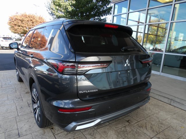 New 2025 Mitsubishi Outlander SEL image 5
