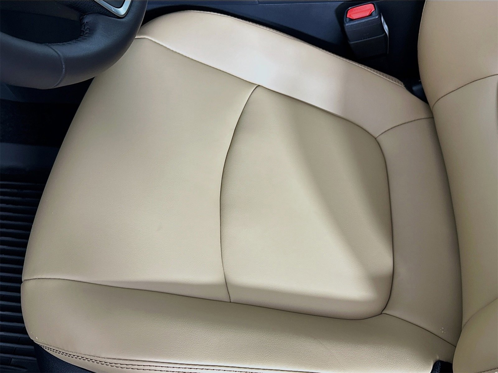 New 2025 Toyota RAV4 XLE Premium image 19