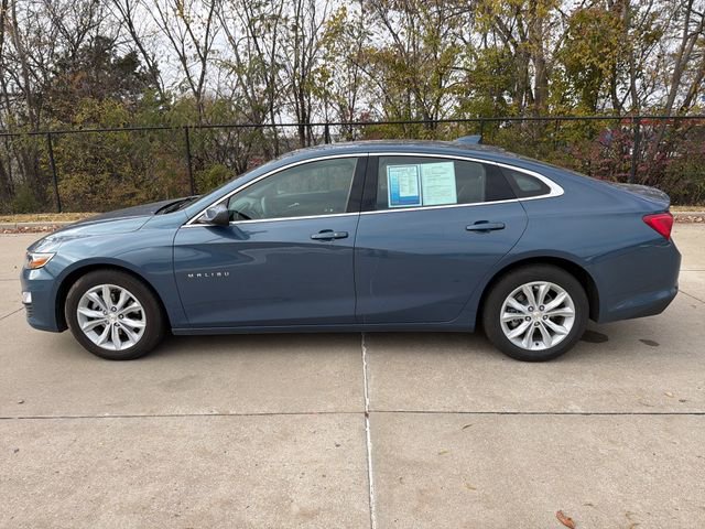 Used 2024 Chevrolet Malibu LT image 2