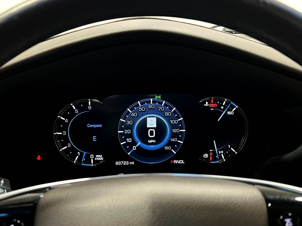 Used 2017 Cadillac Escalade Luxury AWD/4WD image 27