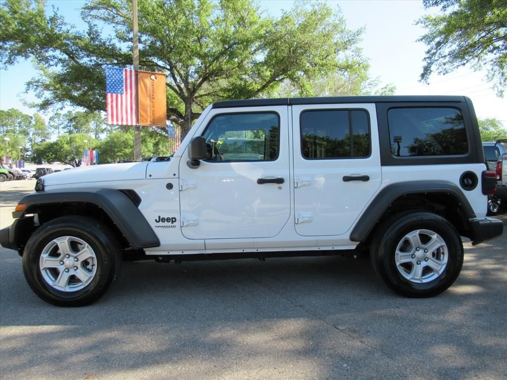 Certified 2022 Jeep Wrangler Unlimited Sport AWD/4WD image 4