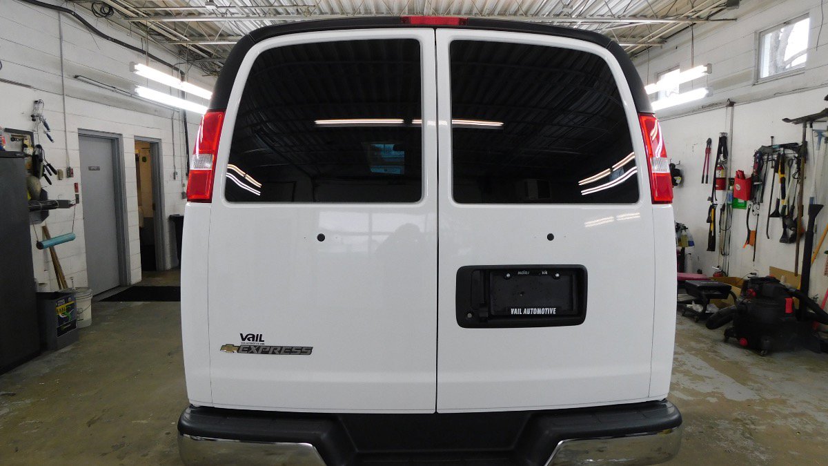 Used 2025 Chevrolet Express 2500 w/ Driver Convenience Package image 3