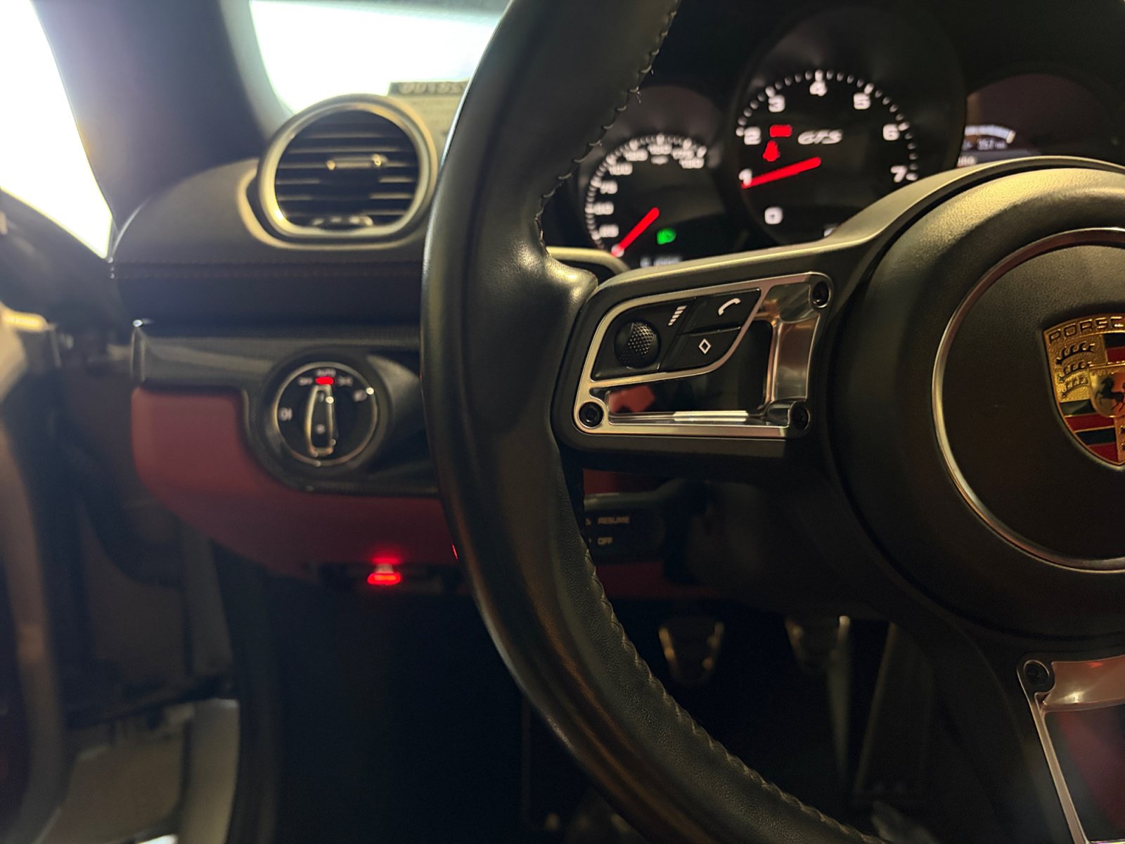Certified 2018 Porsche 718 Boxster GTS RWD image 37