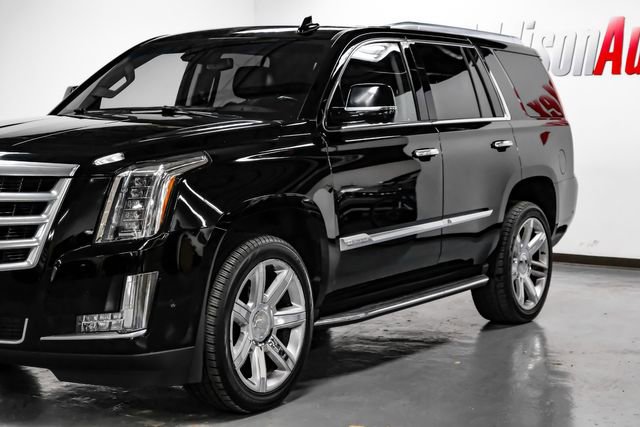 Used 2018 Cadillac Escalade Luxury image 7