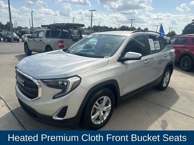 Used 2021 GMC Terrain SLE w/ Driver Convenience Package FWD image 4