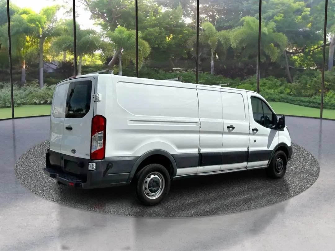 Used 2017 Ford Transit 250 148 Low Roof RWD image 5