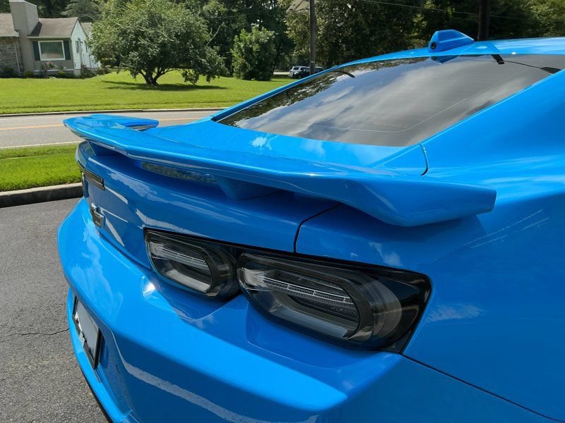 Used 2022 Chevrolet Camaro ZL1 RWD image 7