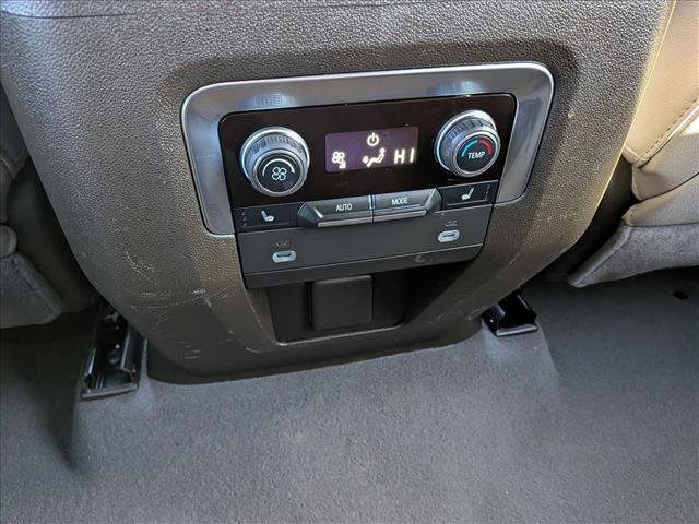 Used 2024 Chevrolet Tahoe Z71 w/ Luxury Package image 18