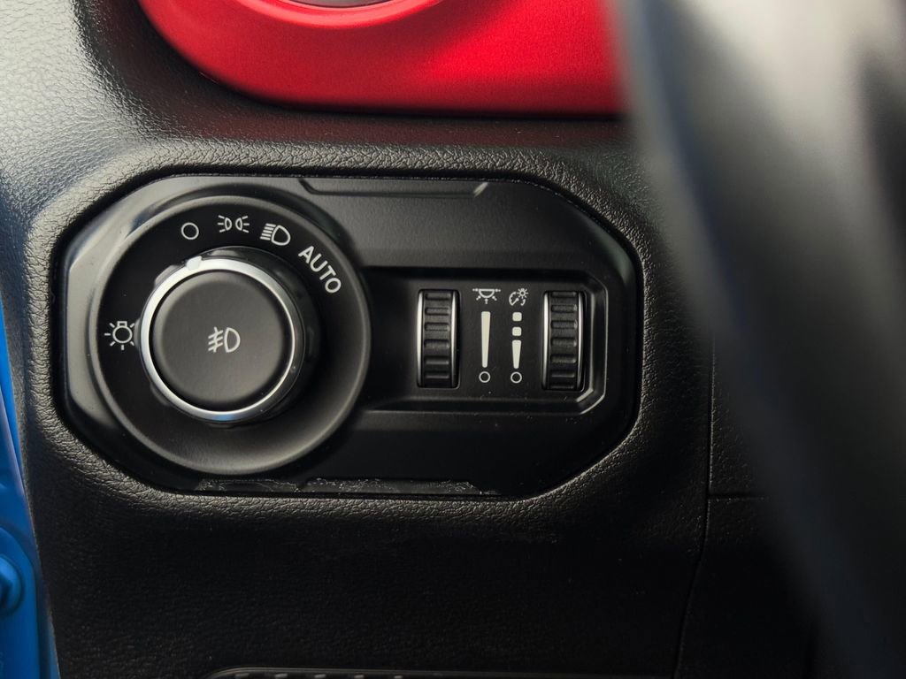 Used 2021 Jeep Wrangler Unlimited Rubicon AWD/4WD image 34