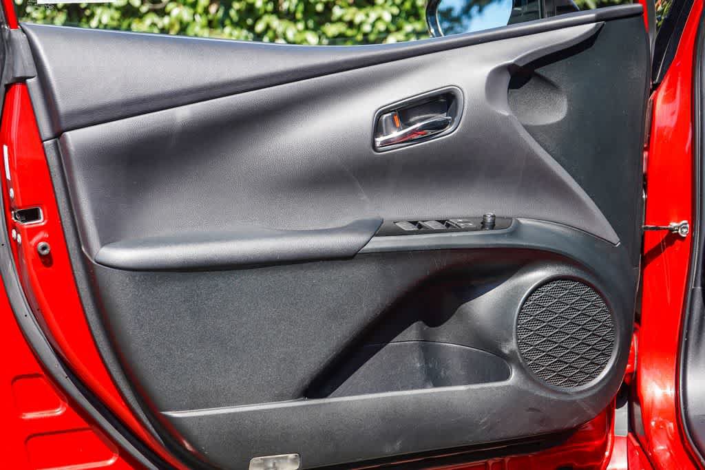 Used 2020 Toyota Prius Prime XLE FWD image 18