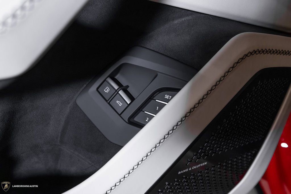 New 2025 Lamborghini Urus SE AWD/4WD image 22