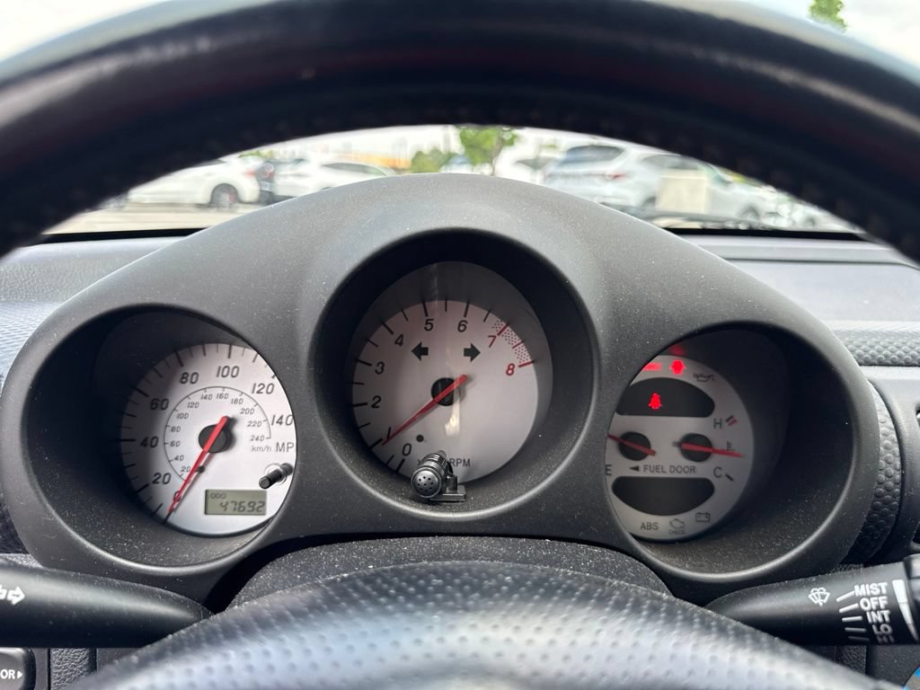 Used 2001 Toyota MR2 RWD image 17