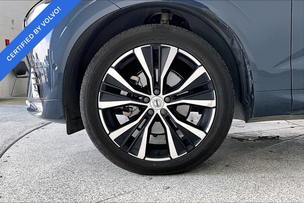 Certified 2024 Volvo XC60 B5 Plus w/ Protection Package Premier AWD/4WD image 10