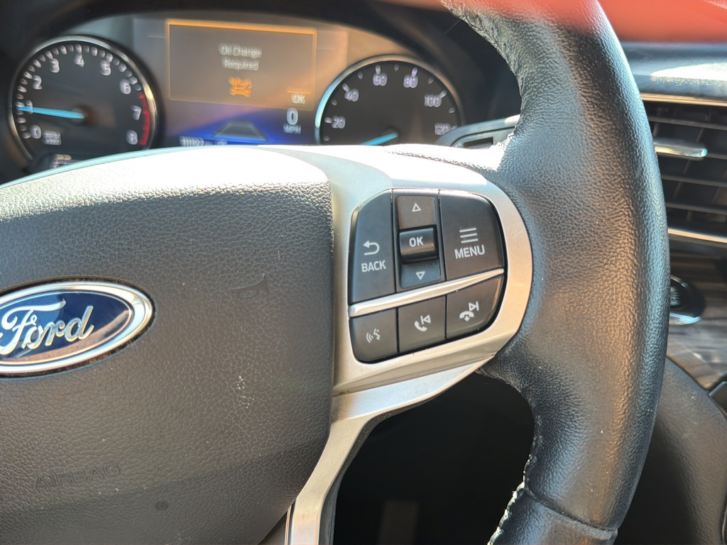 Used 2021 Ford Explorer Limited w/ Equipment Group 301A AWD/4WD image 24