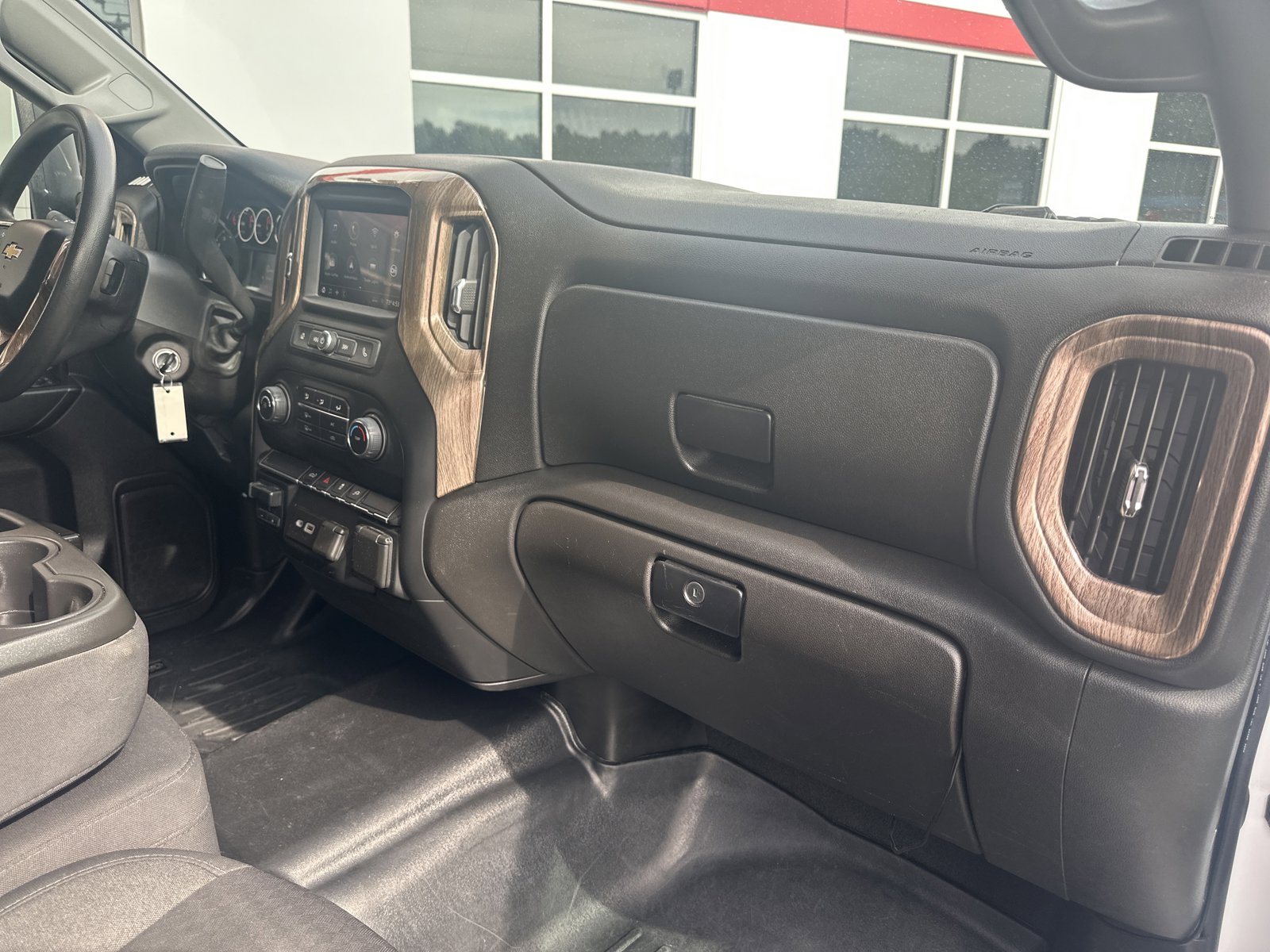 Used 2022 Chevrolet Silverado 2500 Custom w/ Custom Value Package AWD/4WD image 27