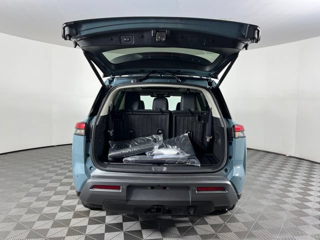 New 2026 Nissan Pathfinder Platinum FWD image 50