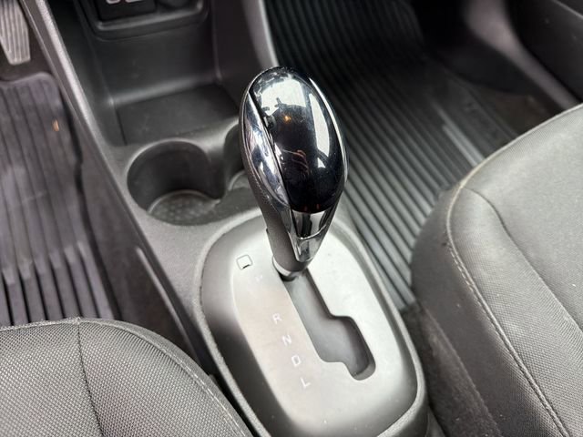 Used 2019 Chevrolet Spark LT image 21