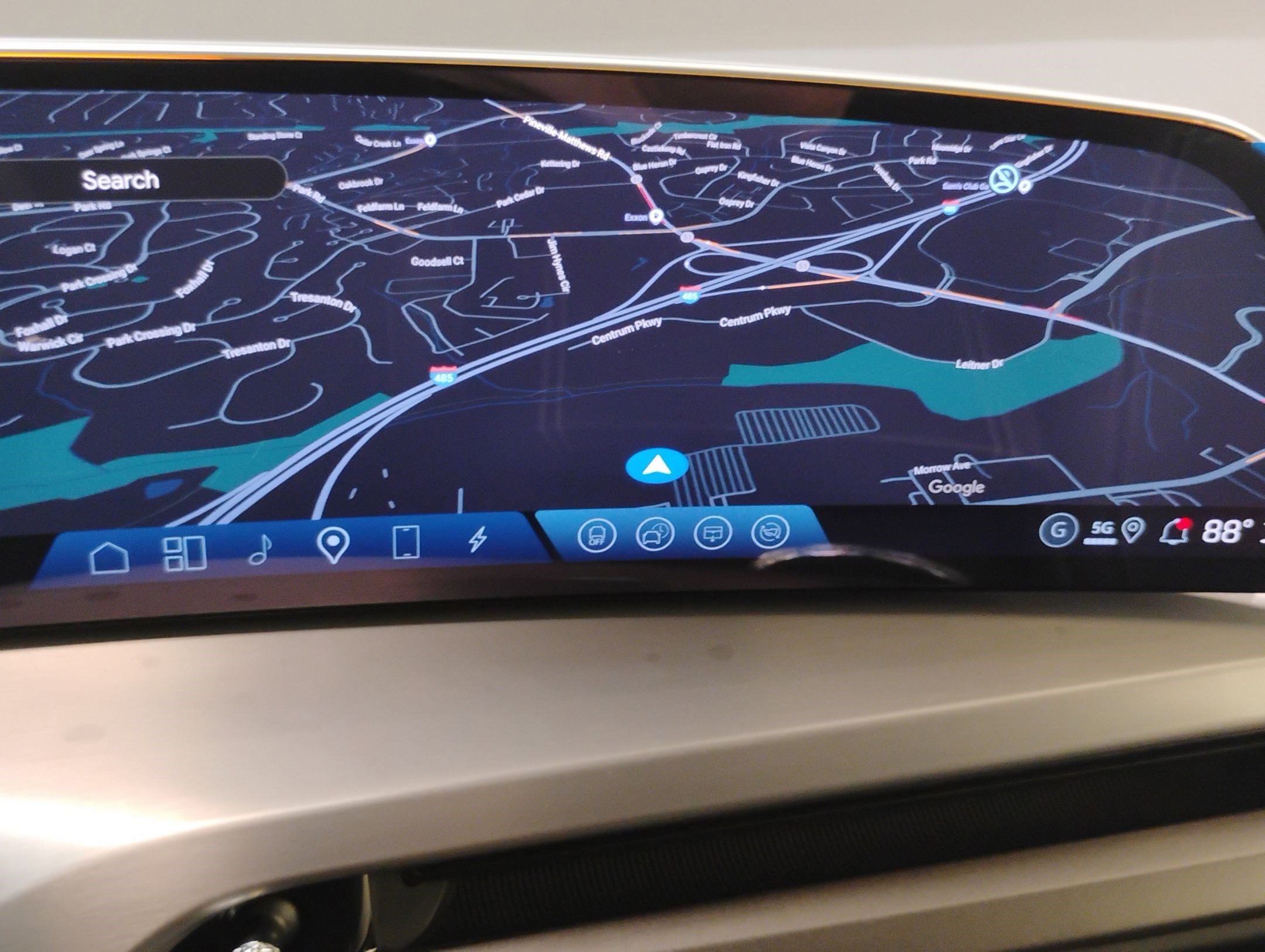 New 2026 Cadillac Vistiq Sport w/ LPO, Floor Liner Package image 40